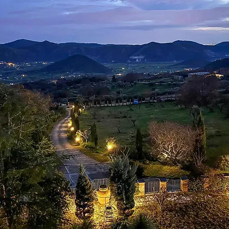 7 Bedroom Stunning In Casa vacanze