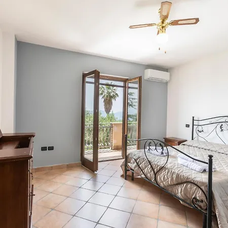 7 Bedroom Stunning In Casa vacanze *
