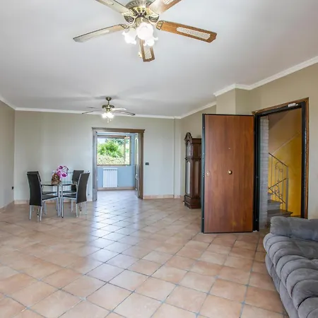 7 Bedroom Stunning In Caiazzo
