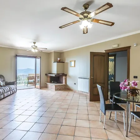 7 Bedroom Stunning In Casa vacanze *
