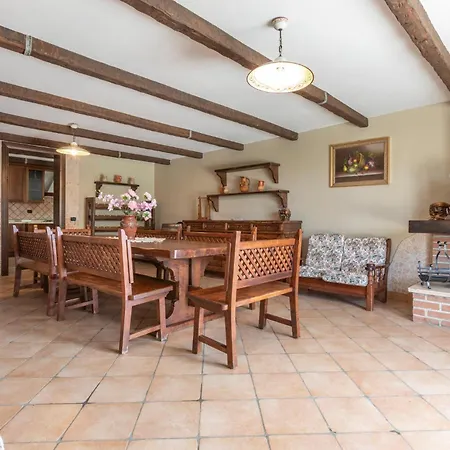 Casa vacanze 7 Bedroom Stunning In *