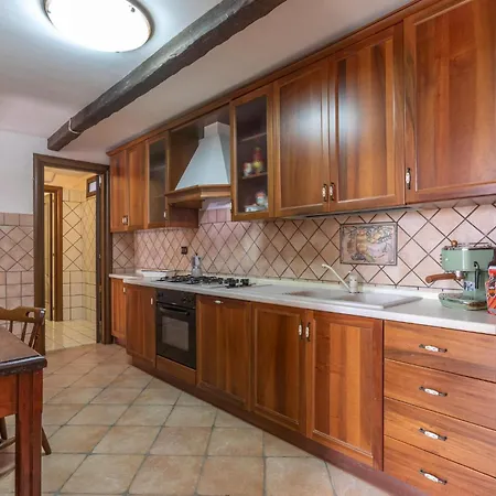 7 Bedroom Stunning In Casa vacanze *
