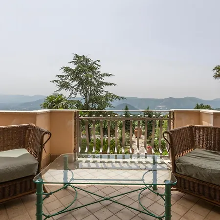 7 Bedroom Stunning In