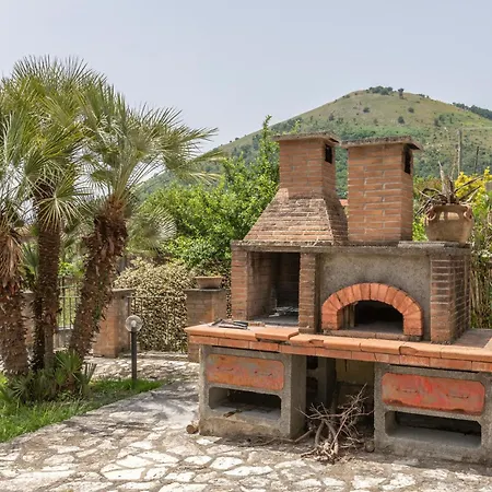 7 Bedroom Stunning In Casa vacanze *
